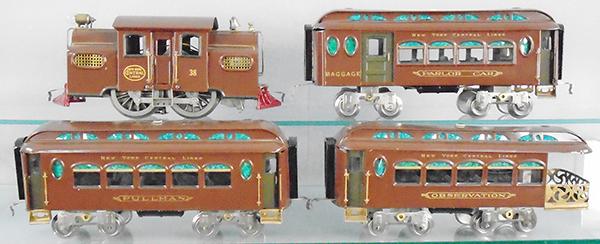 LIONEL TRAIN SET (1 of 2)