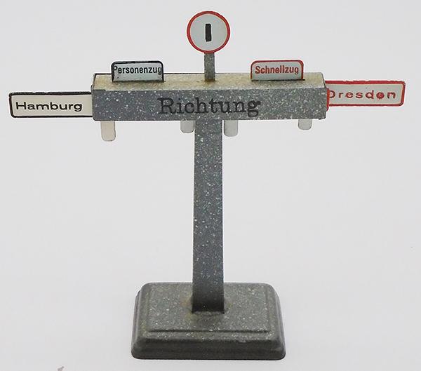 MARKLIN INFORMATION KIOSK (1 of 2)