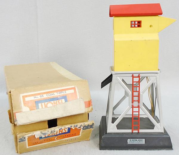 LIONEL 98 COAL TIPPLE (1 of 2)