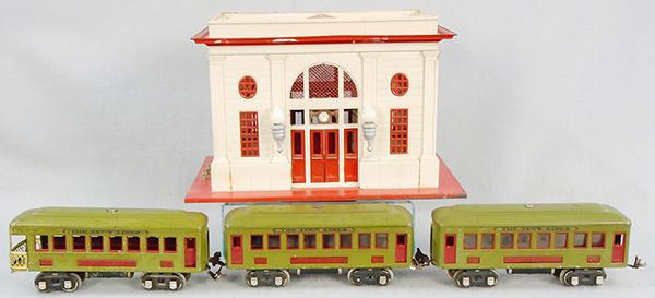 LIONEL & IVES TRAIN LOT (1 of 2)
