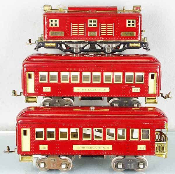 LIONEL TRAIN SET: std ga, 8 loco, rewheeled, missing 1 coupler, 337 Pullman, scrapes on roof, 338 obsv, bubble wrap residue on roof, C5-6.
