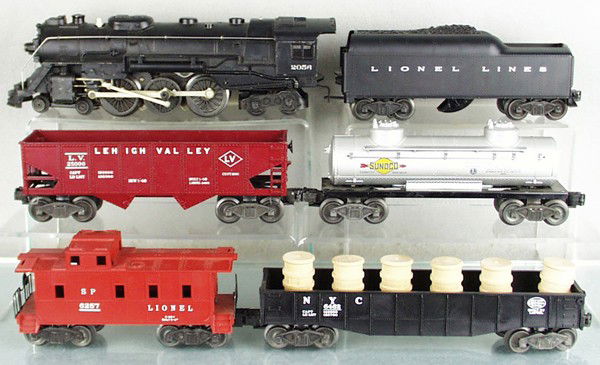 LIONEL 1479WS TRAIN SET: O ga, 2056 loco, 2046W tender, 6456 hopper, 6465 Sunoco tank, 6462 NYC gondola w/barrels, 6257 caboose, orig boxes & set box minor wear, C7-9.