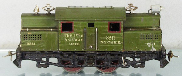 IVES TRAIN SET: std ga, 3241 loco, paint wear, 191 flat w/sides, 2 #191 coke cars, some stake tips bent, 192 box car, C4-5.