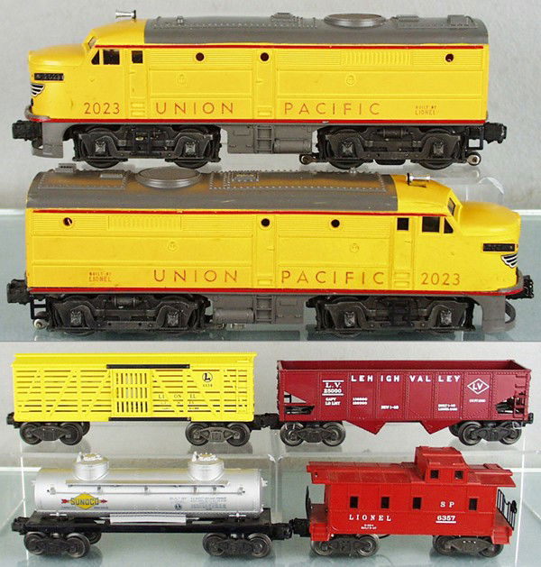 LIONEL 1467W TRAIN SET: O ga, 2023 UP Alco AA, 6656 stock, 6456 hopper, 6465 Sunoco tank, 6357 caboose, orig boxes, master carton & set box minor wear, C6-8.