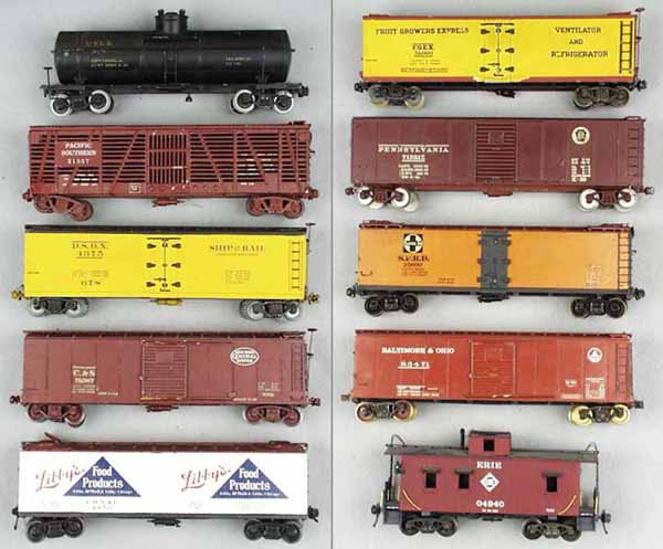 10 SCALE O FREIGHT CARS: O ga, wood & metal, made from kits, wear from use & age, mostly complete, may be missing some trim, C5-7.