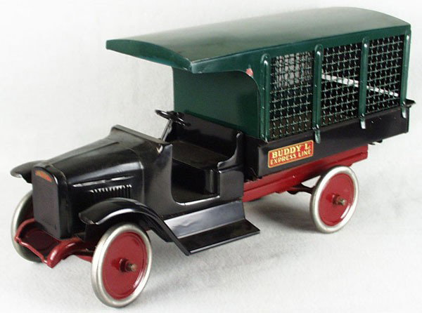 BUDDY L 204A SCREEN-SIDE EXPRESS TRUCK: painted pressed steel, 25" long, restored, C8.