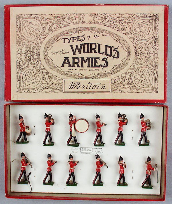 BRITAINS SET 27 BAND OF THE LINE: 12 pcs, band leader's baton loose, orig box & insert some wear, C7-8.