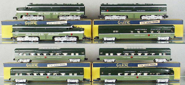 AMERICAN FLYER 5685-RH NP TRAIN SET: S ga, 493 power unit, 491B unit & 490A dummy unit w/900 baggage, 2 #902 vista domes, 901 coach, 903 obsv, orig boxes & wraps, the orig set box top has been cut on 3 sides & opens like a book cover,