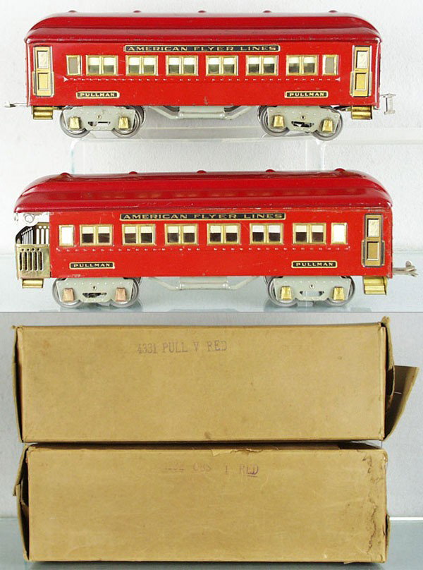 2 AMERICAN FLYER WARRIOR COACHES: std ga, 4331 Pullman, 4332 obsv, orig boxes worn, C6.
