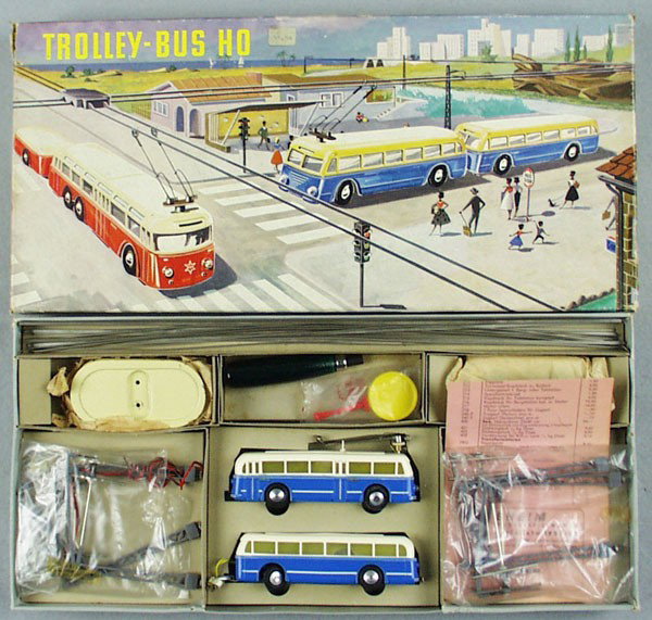 EHEIM 103 TROLLEY BUS SET: HO ga, complete w/accessories including metal pole bases & paperwork, orig set box & inserts, C8-9.
