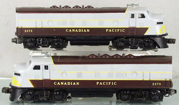 LIONEL CANADIAN PACIFIC TRAIN SET: O ga, 2377 CP AA diesels, both have repro cabs, 2 #2552 vista domes, 2553 Pullman, 2551 obsv, cars are orig, stripes faded on 1 side of each car, C5-7.