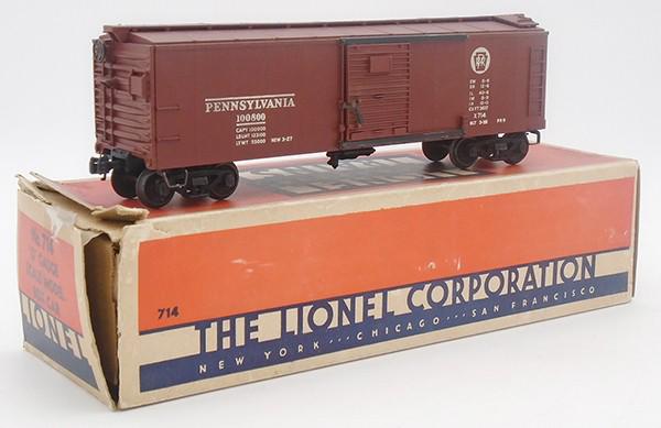 LIONEL 714 PRR SCALE BOX CAR (1 of 2)