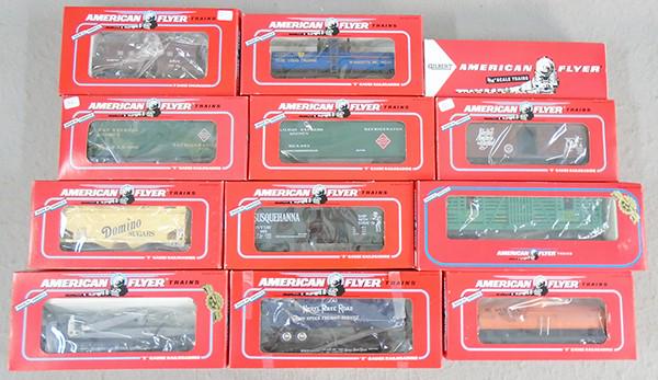 AMERICAN FLYER FREIGHT CAR SET (1 of 1)