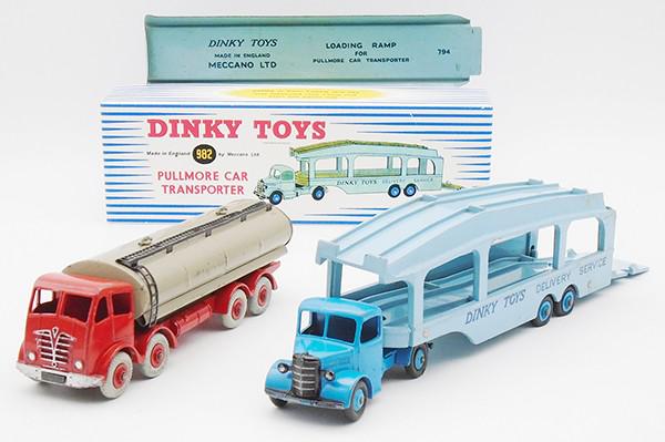 2 DINKY VEHICLES (1 of 2)