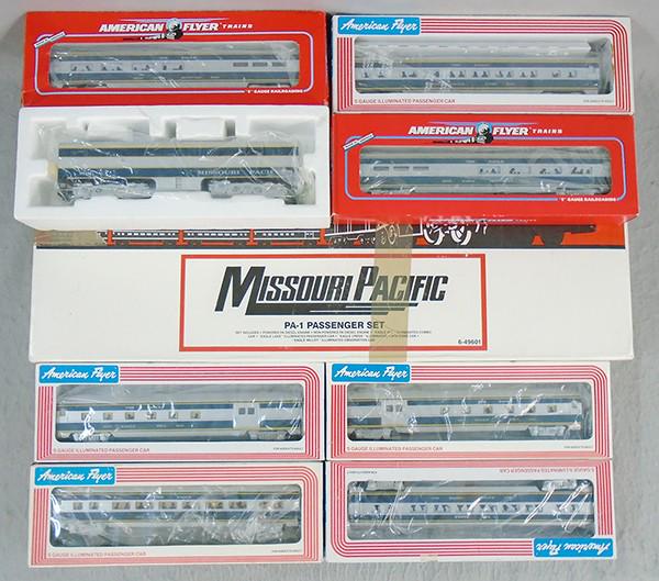 AMERICAN FLYER 49601 MISSOURI PACIFIC TRAIN SET (1 of 2)