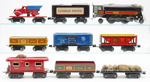 MARX TRAIN SET & ACCESSORIES (1 of 3)