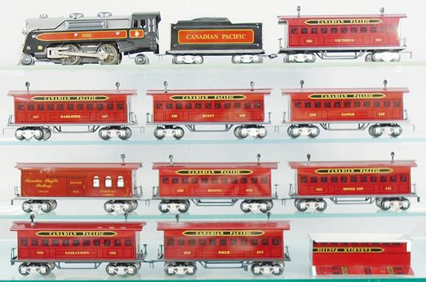 MARX CANADIAN PACIFIC TRAIN SET (1 of 3)