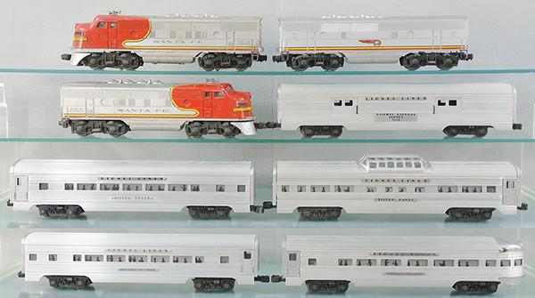 LIONEL SANTA FE TRAIN SET (1 of 2)