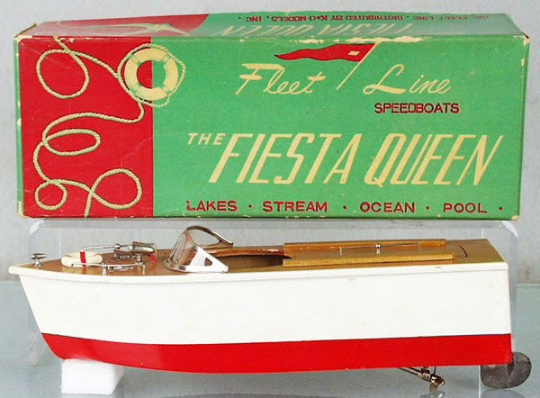 FLEETLINE K&O 600 FIESTA QUEEN SPEED BOAT: wood, light deck, w/inboard motor, 9 1/2" long, orig box & insert minor wear, C8-9.