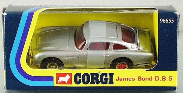 CORGI 96655 JAMES BOND ASTON MARTIN: from 1995, w/packet, orig box & insert, C10.