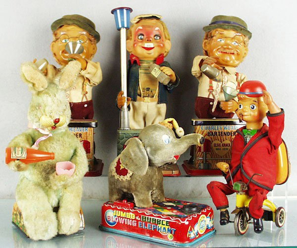 6 BATTERY OPERATED TOYS: 2 Charley Weaver Bartenders, Drinking Captain, Drinking Rabbit, Bubble Blowing Elephant, incom, Man on Tricycle, all are untested, C4-6.