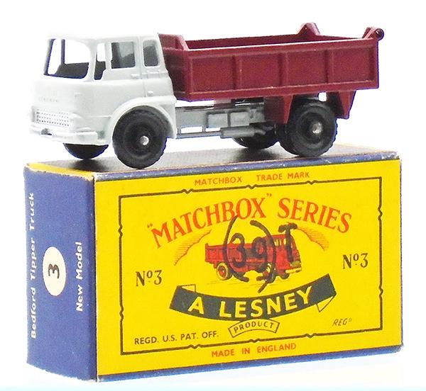 MATCHBOX 3B2 BEDFORD TIPPER (1 of 2)