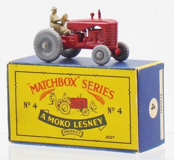 MATCHBOX 4B7 TRACTOR: red body, no mud guards, plastic wheels, rounded axles, slight box rub to high points, B4 orig box has a detached but present flap, C9.