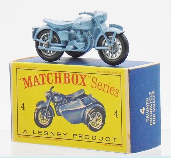 MATCHBOX 4C TRIUMPH MOTORCYCLE (1 of 2)