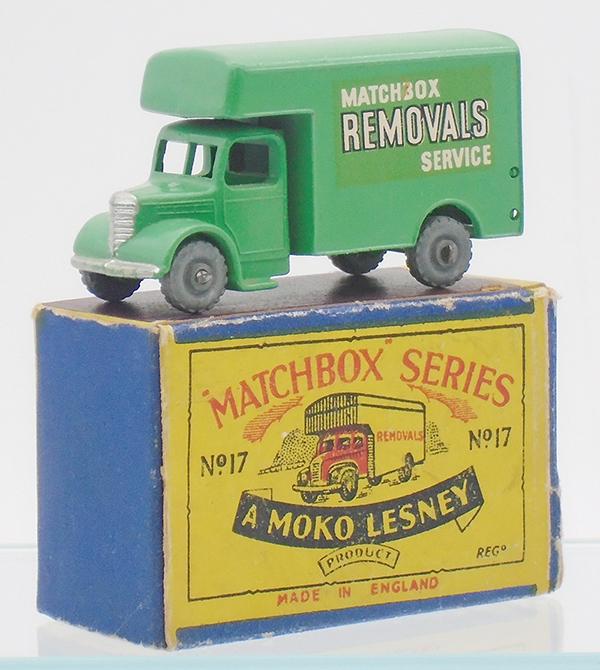 MATCHBOX 17B5 BEDFORD REMOVALS VAN (1 of 2)