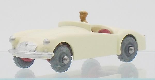 MATCHBOX 19B2 MG SPORTS CAR (1 of 2)