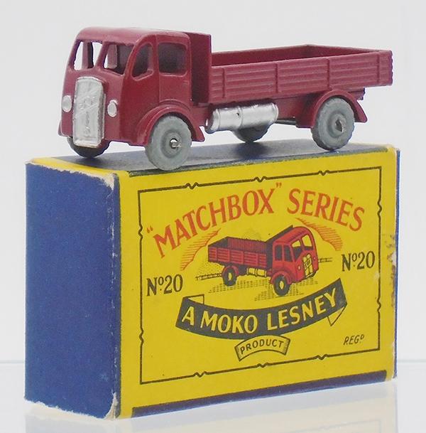 MATCHBOX  20AX ERF LORRY (1 of 2)