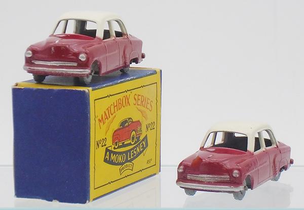 2 MATCHBOX 22A VAUXHALL CRESTAS (1 of 2)