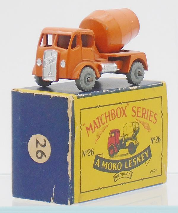 MATCHBOX 26A6 ERF CEMENT MIXER (1 of 2)