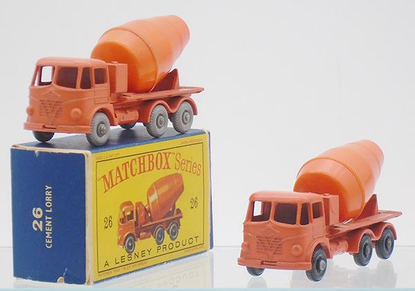 MATCHBOX 26B FODEN CEMENT MIXERS (1 of 2)