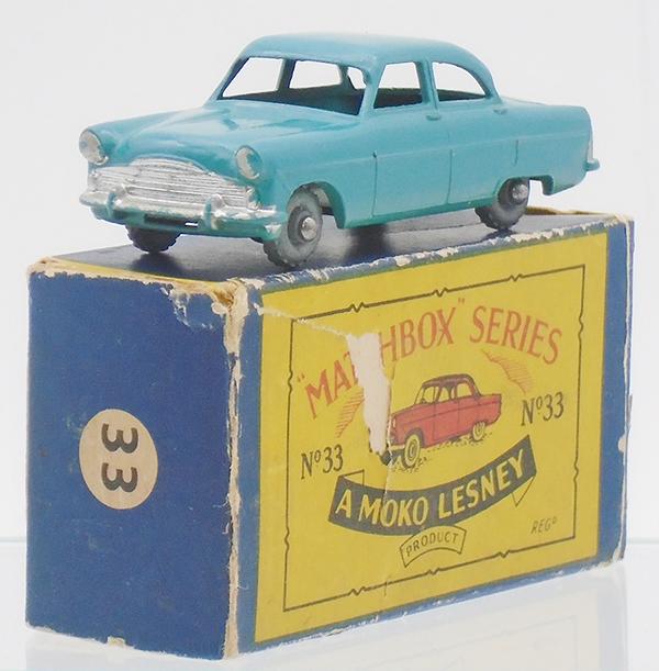MATCHBOX 33A5 FORD ZODIAC MKII SEDAN: turquoise green body, matte black base, type B bonnet interior, handpainted silver & red trim, 8.5 X 18 metal wheels, dome crimped axles, B3 orig box has minor wear, C9.