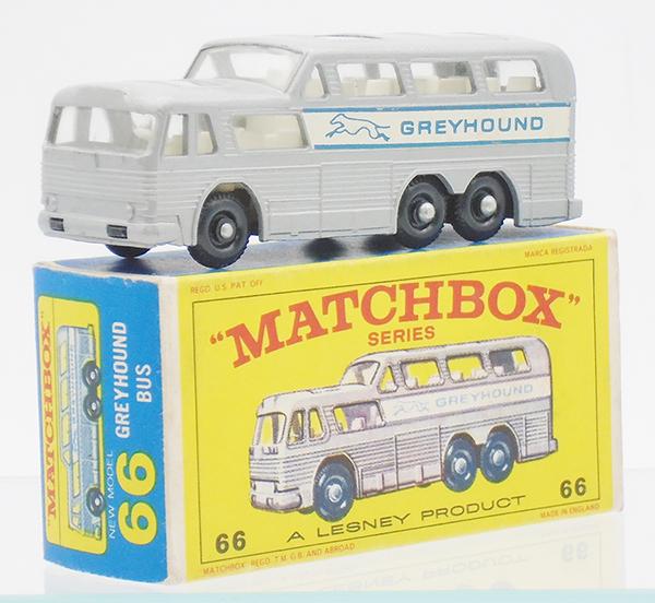 MATCHBOX 66C1 GREYHOUND BUS (1 of 2)