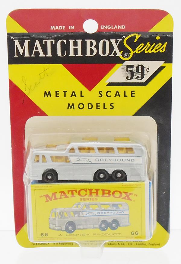 MATCHBOX 66C3 GREYHOUND BUS BLISTER PACK (1 of 1)