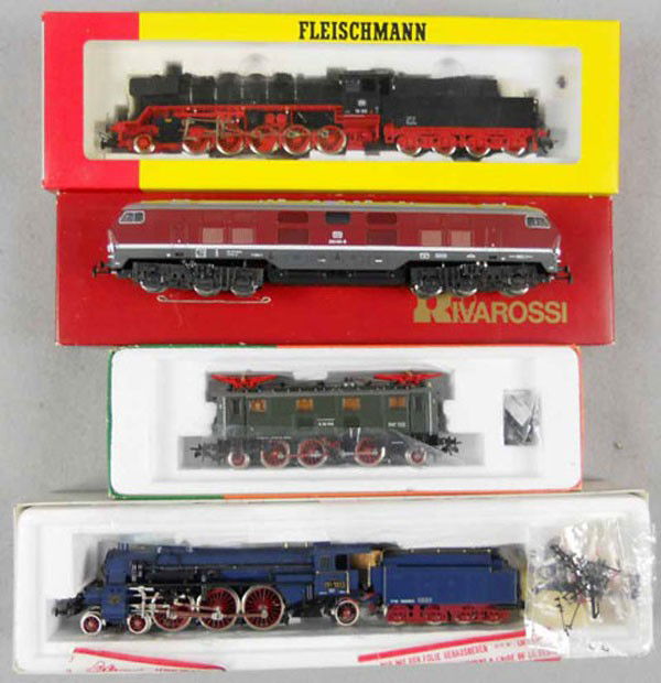EUROPEAN LOCOS: HO ga, Fleischmann 1105, Liliput 4006, Roco 14145A, Rivarossi 1099, all are factory made 3-rail for Marklin track, orig boxes minor wear, C8-9.