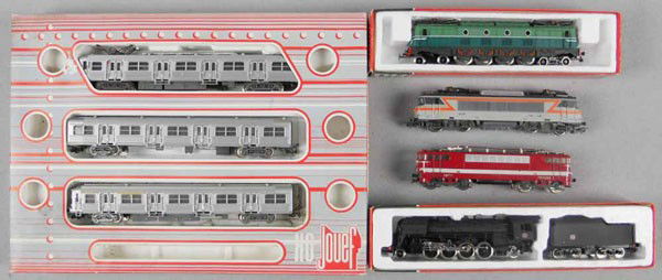 5 JOUEF & ROCO LOCOS: HO ga, 2-rail, Jouef 7630 Metrolor w/8592, 8272 & 8341 locos, Roco Bobo, orig boxes minor wear, 3 missing windows, C6-8.