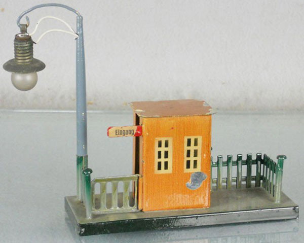 KIBRI TICKET BOOTH: O ga, handpainted tin, some paint chips, 5" long, C5.