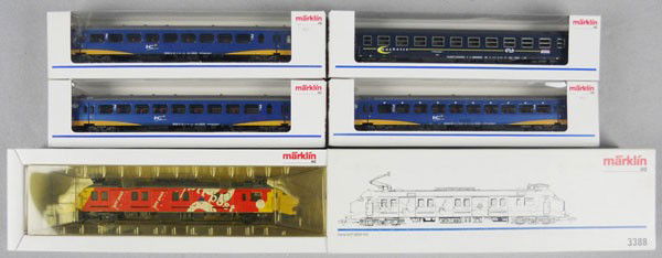 MARKLIN TRAIN SET: HO ga, 3388 Dutch Express electric PTT Post loco, w/cars 42696, 42641 & 2 #42642, orig boxes & inserts, loco box minor wear, plastic sleeve yellowed, C9-10.