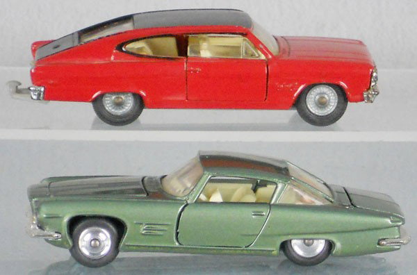2 CORGI AUTOS: 263 Rambler Marlin Fastback, C6, 241 Ghia, C9.