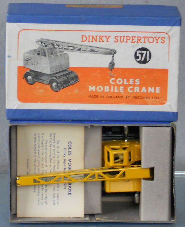 DINKY 571 COLES MOBILE CRANE: 2 paint nicks on cab corner, orig box & insert, C9.