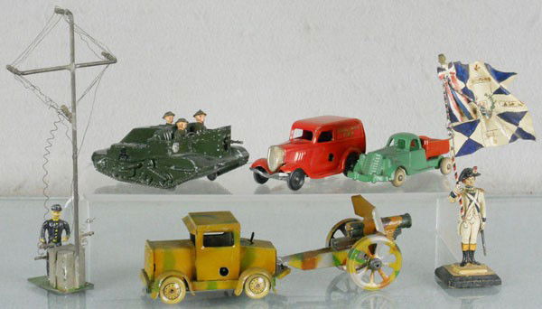 TOY LOT: Mignot Telegraph Operator, paint worn, Mignot Flagbearer, Minic Royal Mail, early, litho tin, windup working, Britains 1876 Bren Gun Carrier & Crew, Hubley Dump Truck, painted cast iron, 3 1/2" long,