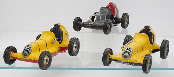 3 THIMBLE DROME TETHER CARS (1 of 2)