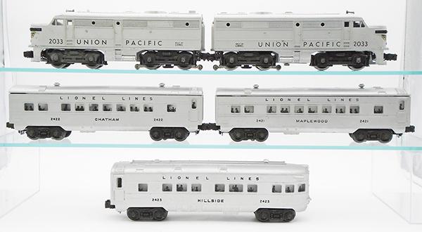 LIONEL 1464W DIESEL 3-CAR PULLMAN SET: O ga, 2033 UP AA Alco diesels, 2421 Maplewood, 2422 Chatham, 2423 Hillside, cars are all silver, ca 1953, C6.