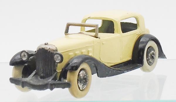 DINKY 24C TOWN CAR (1 of 2)