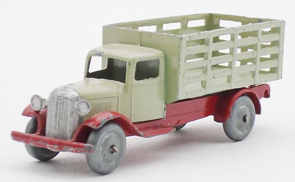 FRENCH DINKY 25F STAKE TRUCK (1 of 2)
