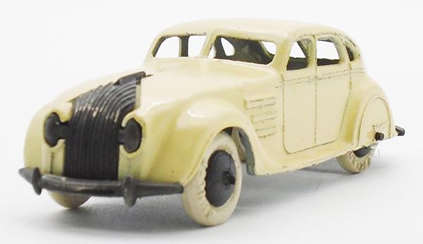 DINKY 30A CHRYSLER AIRFLOW (1 of 2)