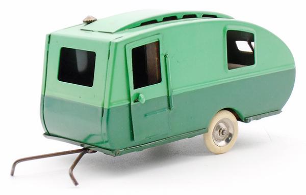 MINIC 41ME CARAVAN: handpainted tin, 2-tone green, electric light, 1 tire worn, C8.